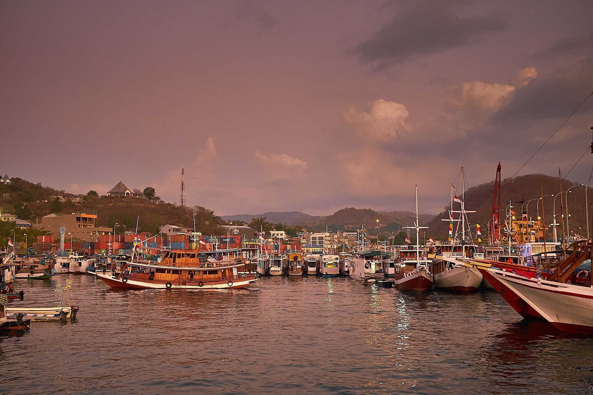 Flores dock, at Sunset