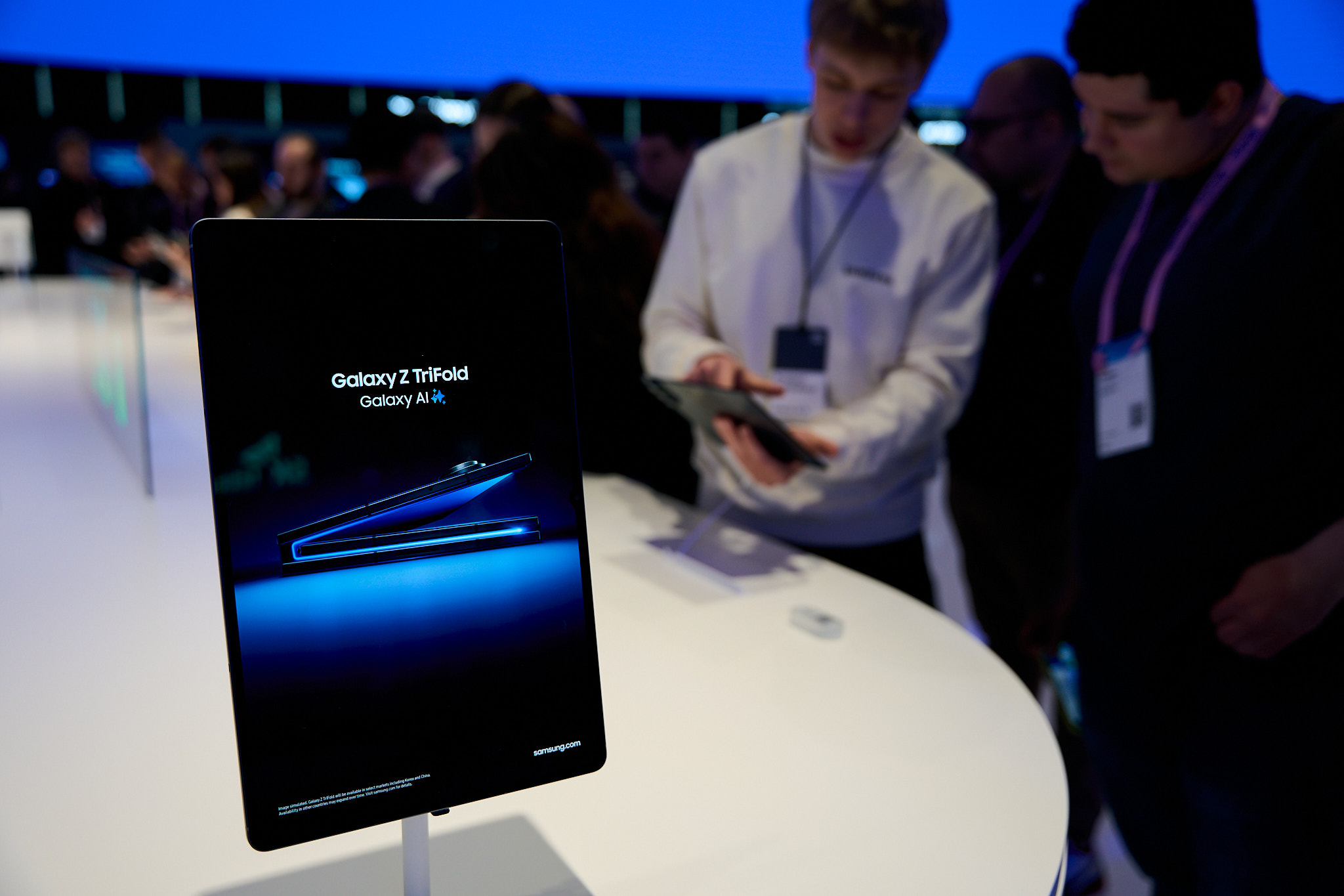 Samsung galaxy z trifold display at mwc 2026 expo